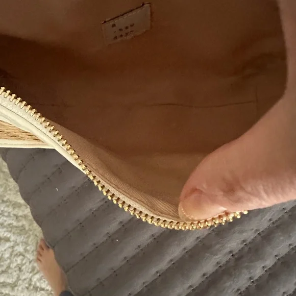 a new day Beige Woven Shoulder Bag with White Trim - Picture 2 of 4